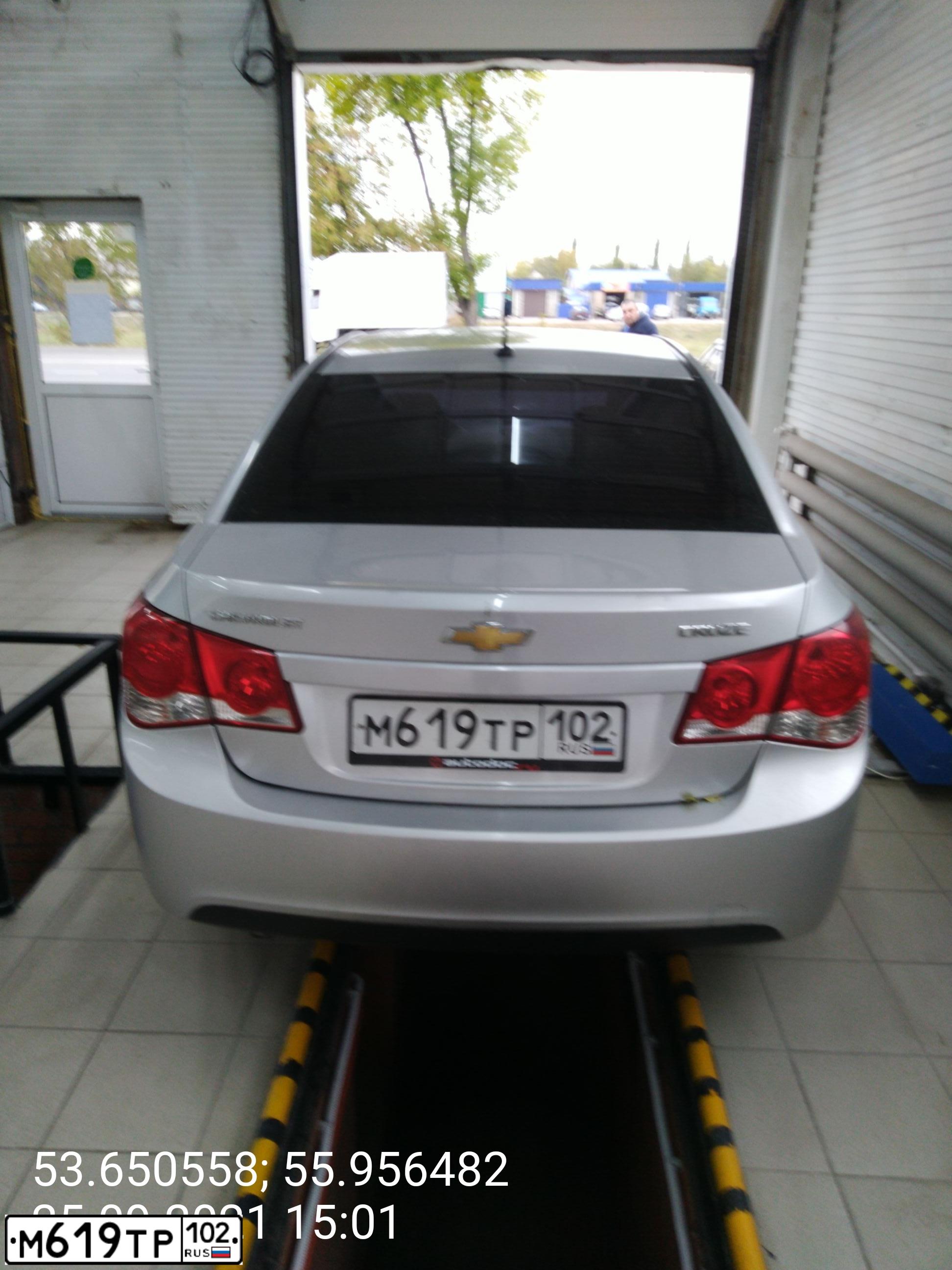 Фото автомобиля CHEVROLET CRUZE, 2010 — госномер М619ТР102. Цвет: СЕРЕБРИСТЫЙ МЕТАЛЛИК