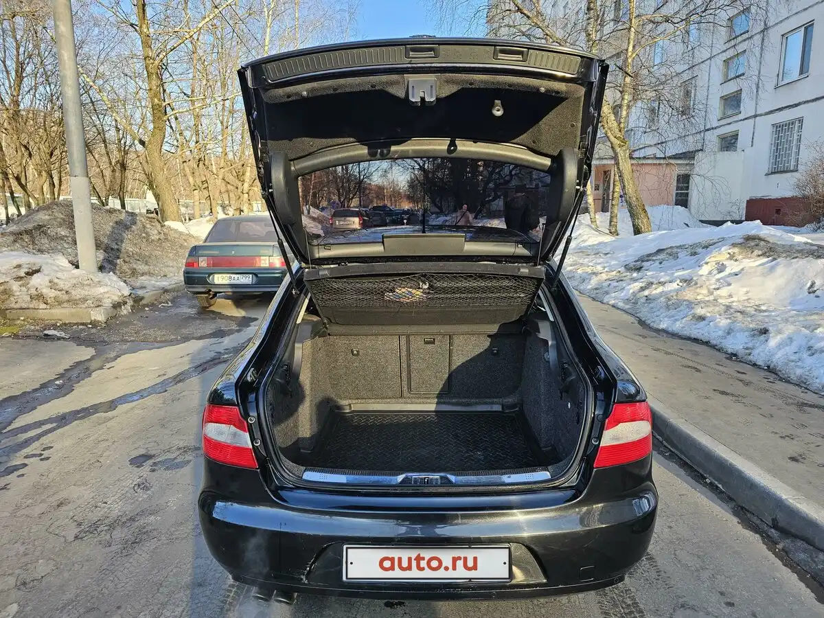 Фото автомобиля LADA 2110 LADA, 2002 — госномер Т908АА799. Цвет: Темно-зеленый