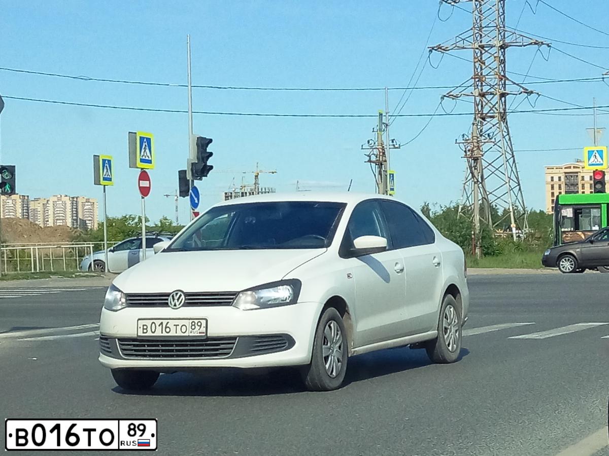 Фото автомобиля VOLKSWAGEN POLO, 2014 — госномер Р008ОР72. Цвет: Белый