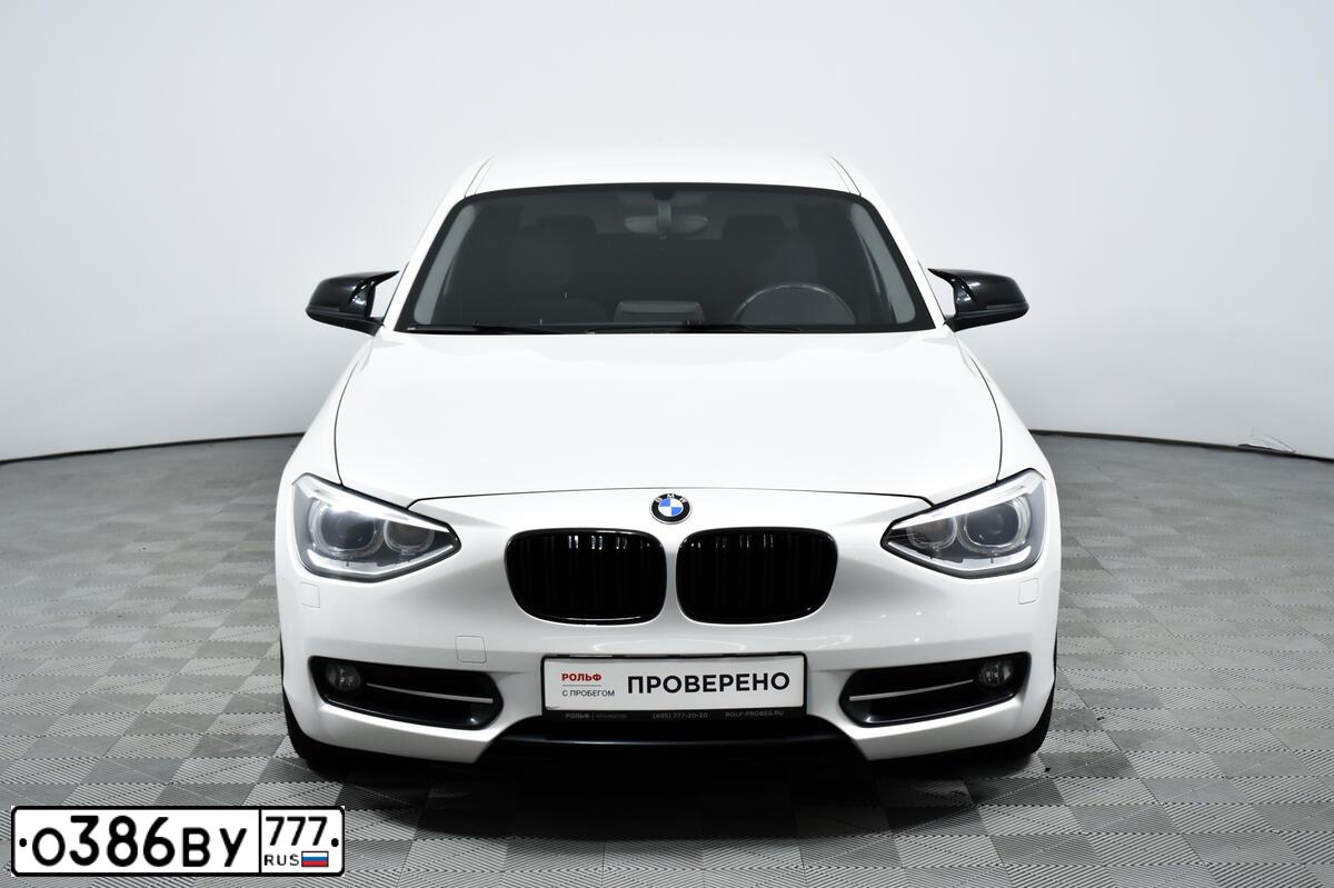 Фото автомобиля BMW SERIE 1, 2014 — госномер Р228РН790. Цвет: Белый