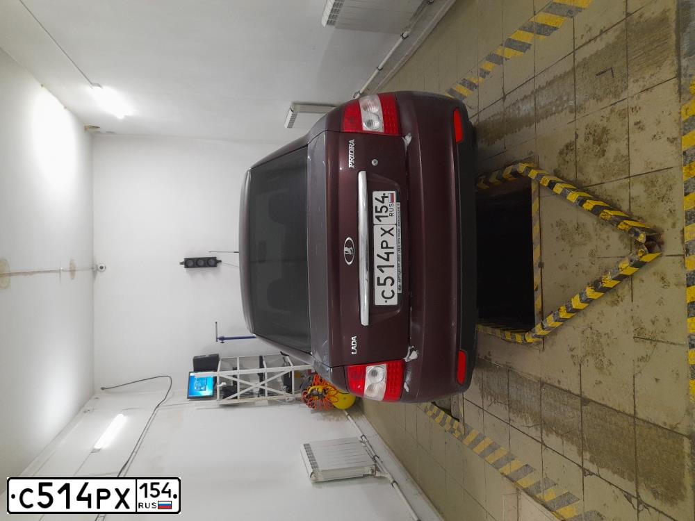 Фото автомобиля LADA 2170 PRIORA, 2014 — госномер С514РХ154. Цвет: ТЕМНО ВИШНЕВЫЙ