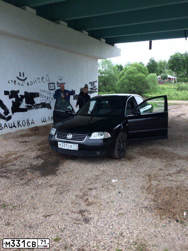 Фото автомобиля VOLKSWAGEN PASSAT, 2002 — госномер К979ТА69. Цвет: ЧЕРНЫЙ