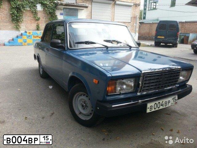 Фото автомобиля LADA 2107 LADA, 2007 — госномер В105ОТ15. Цвет: СИНИЙ