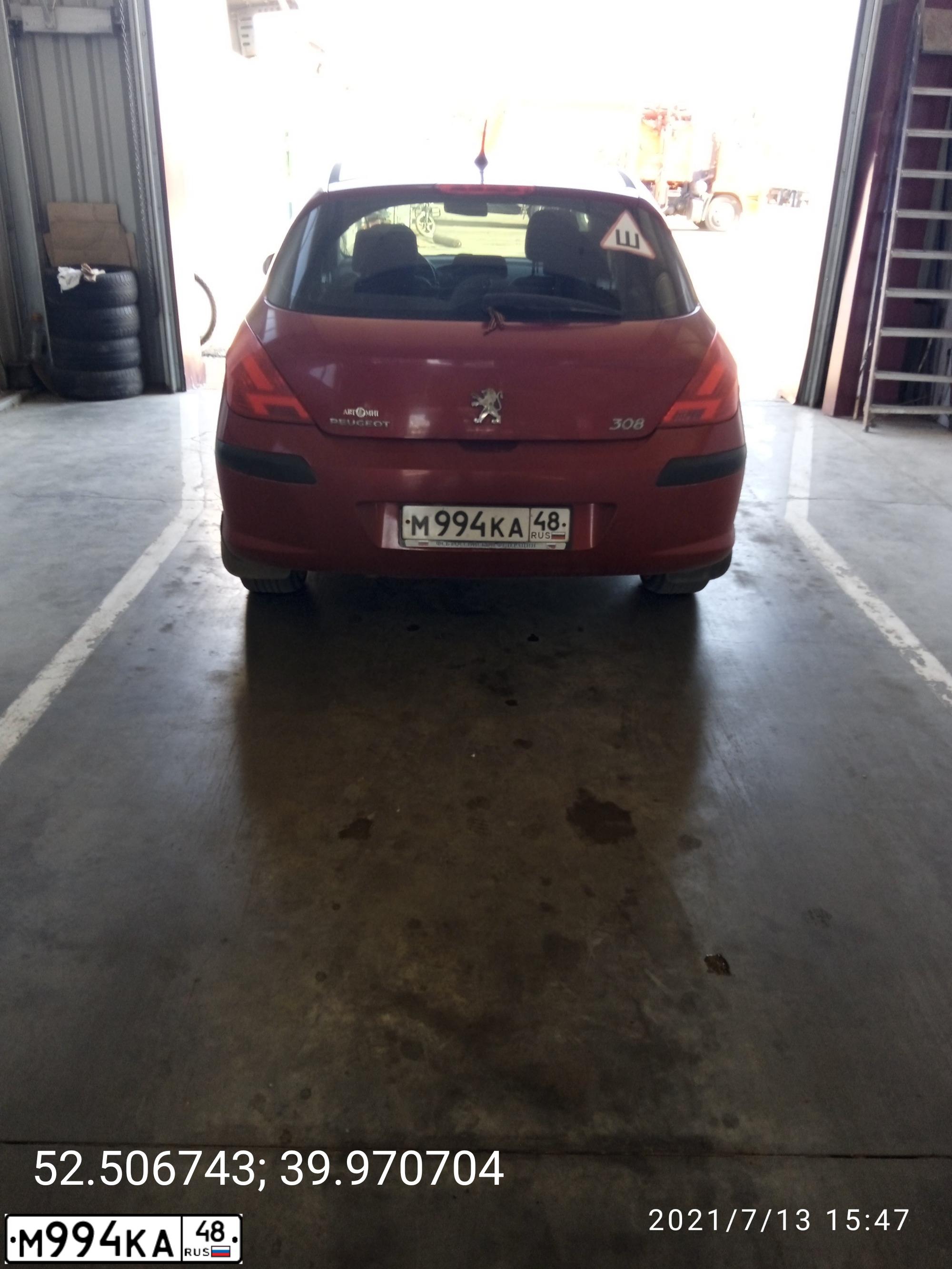 Фото автомобиля PEUGEOT 308, 2009 — госномер С464ТВ36. Цвет: КРАСНЫЙ