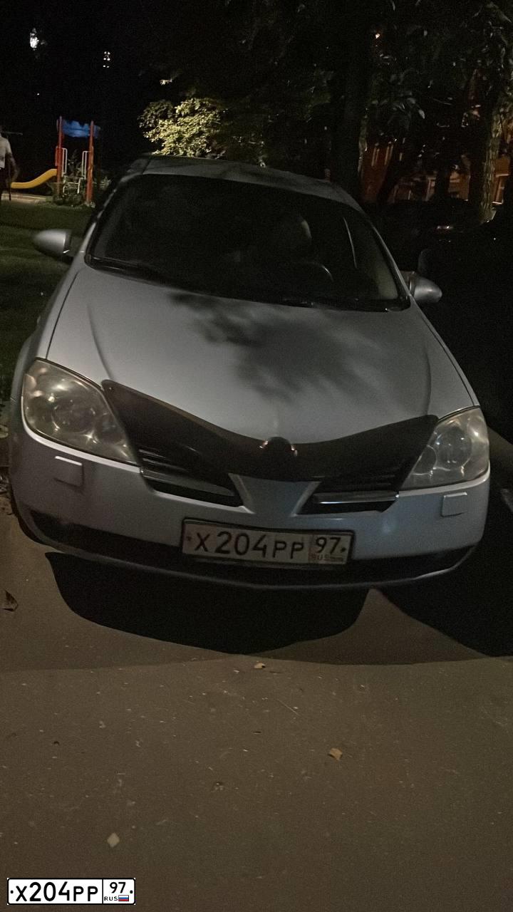 Фото автомобиля NISSAN PRIMERA, 2004 — госномер Х204РР97. Цвет: ГОЛУБОЙ