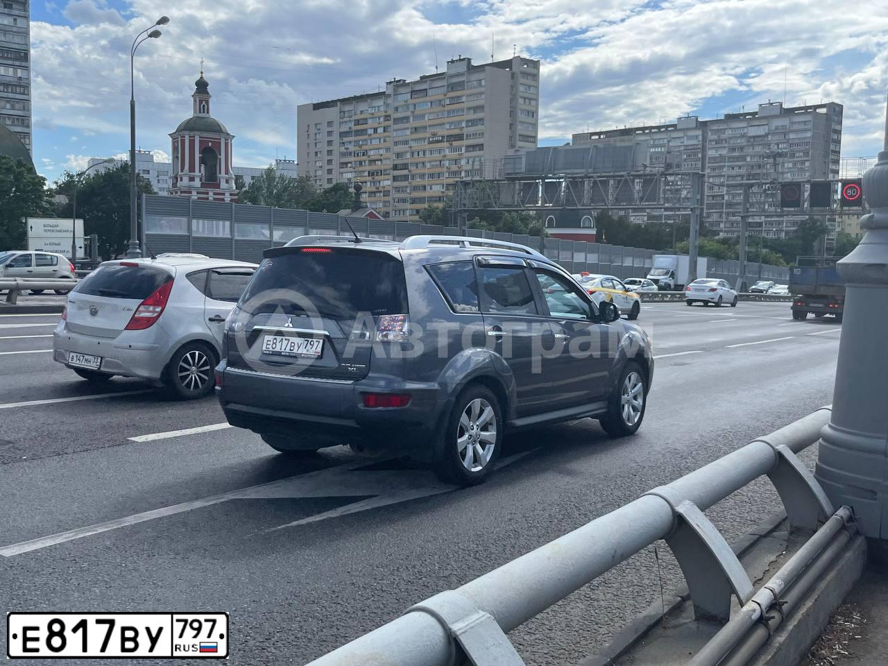 Фото автомобиля MITSUBISHI OUTLANDER, 2010 — госномер М309МН797