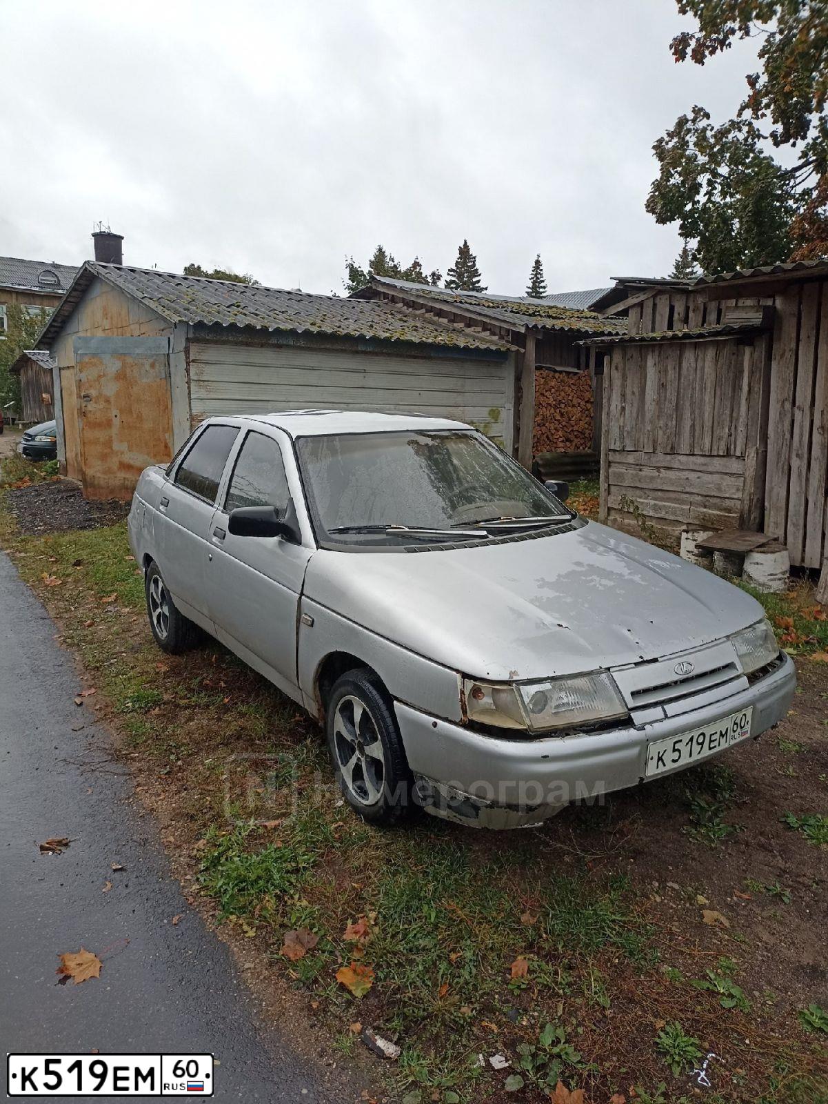 Фото автомобиля LADA 2110, 2002 — госномер К519ЕМ60. Цвет: СВЕТЛО-СЕРЕБРИСТЫЙ МЕТАЛЛ