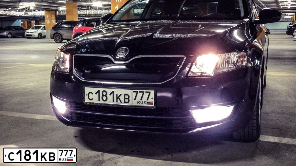 Фото автомобиля SKODA OCTAVIA, 2014 — госномер Х484МО136. Цвет: ЧЕРНЫЙ