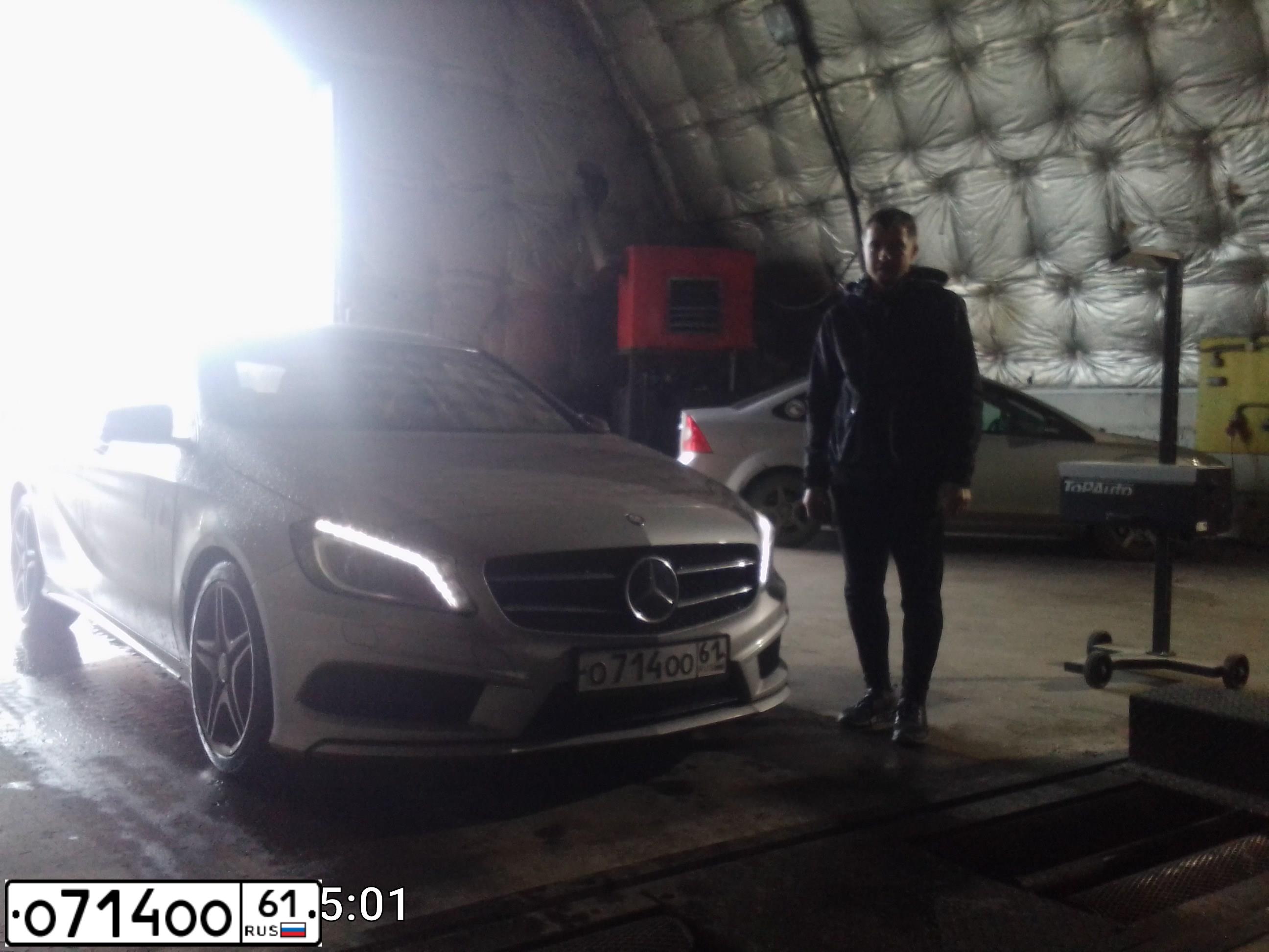 Фото автомобиля MERCEDES GL-KLASSE, 2011 — госномер О832РВ777. Цвет: БЕЛЫЙ