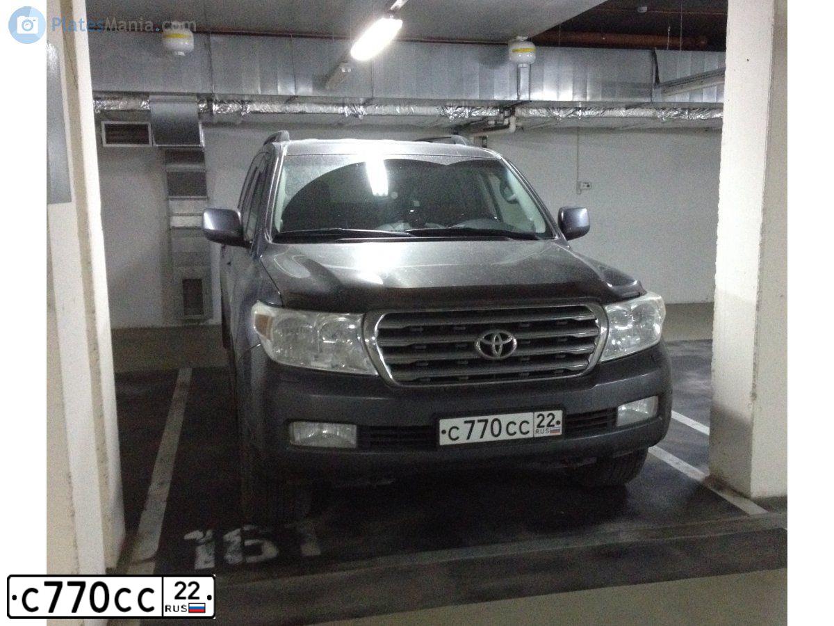 Фото автомобиля TOYOTA LANDCRUISER 200, 2008 — госномер С770СС22. Цвет: СЕРЫЙ