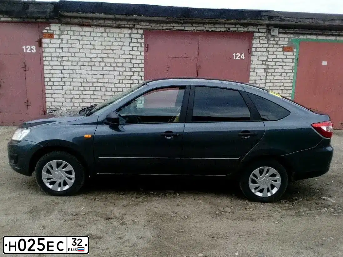 Фото автомобиля LADA 2191 GRANTA, 2016 — госномер А181ОУ790. Цвет: ТЕМНО СЕРЫЙ