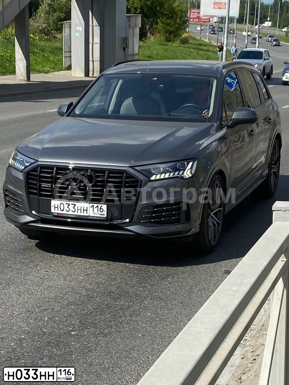 Фото автомобиля MERCEDES G-KLASSE, 2019 — госномер В033ВВ116. Цвет: ЧЕРНЫЙ