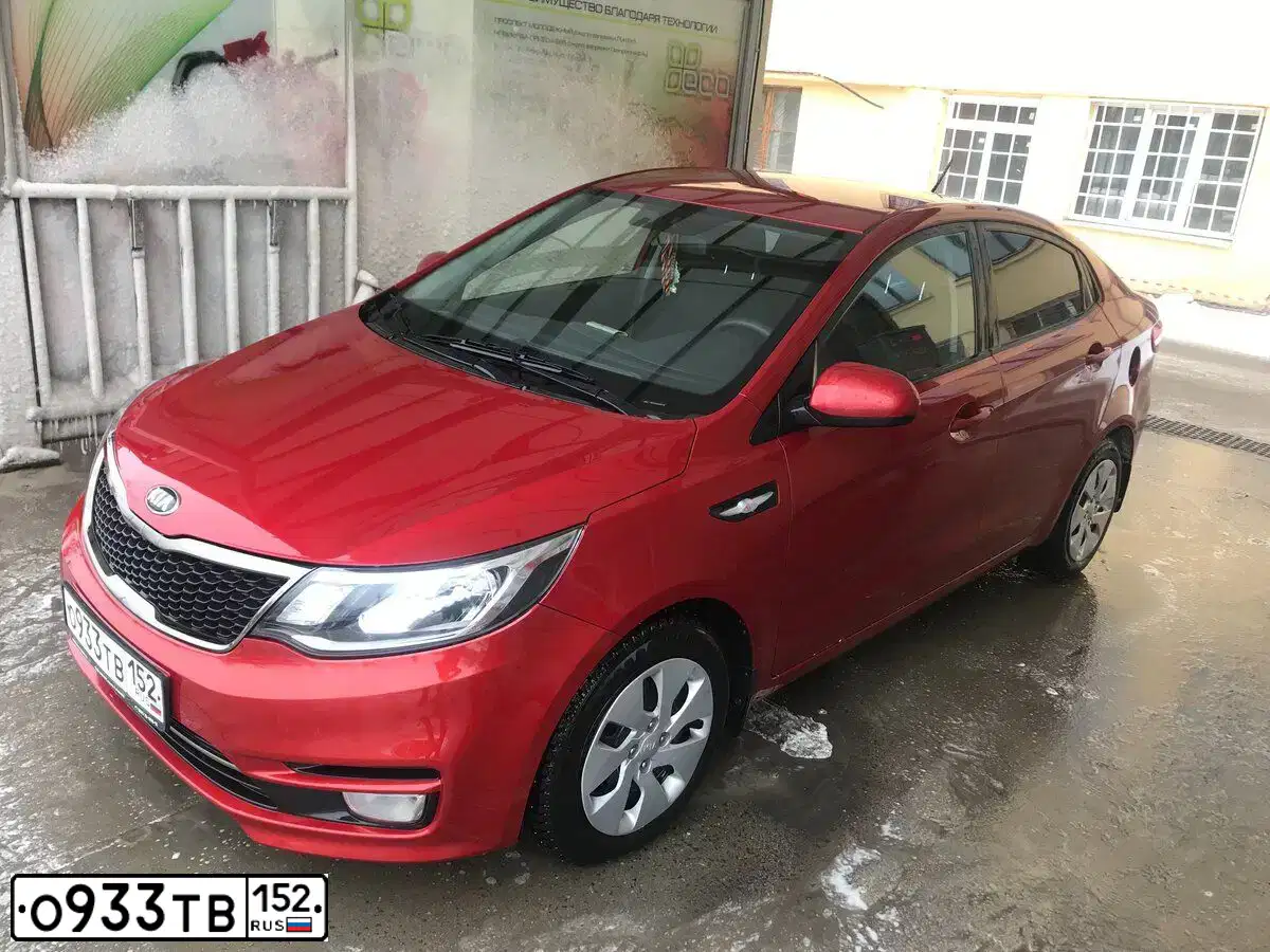 Фото автомобиля KIA SPORTAGE, 2019 — госномер Р589УВ152. Цвет: Серый