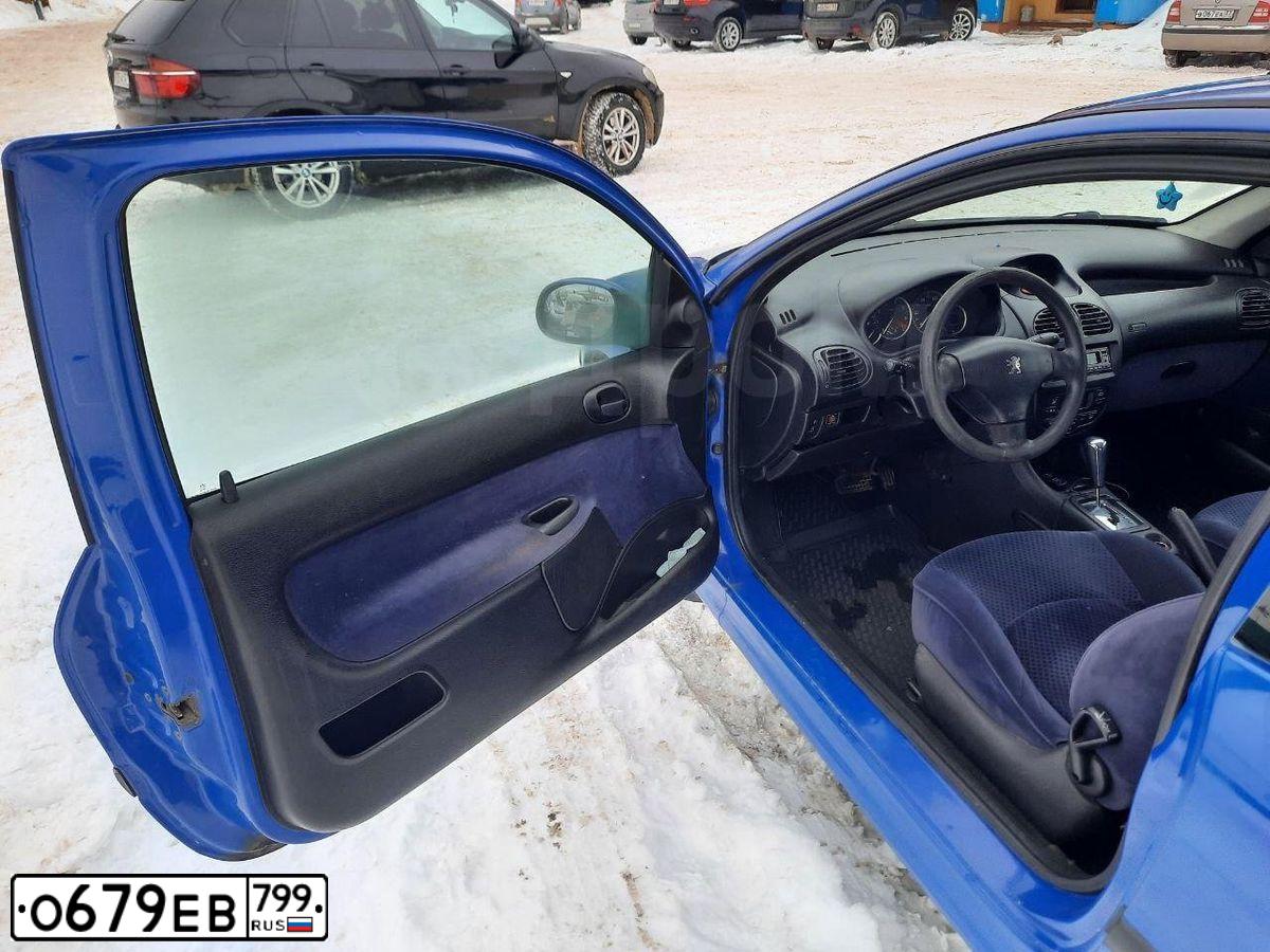 Фото автомобиля LADA 2190 GRANTA, 2020 — госномер А950МС790. Цвет: Красный