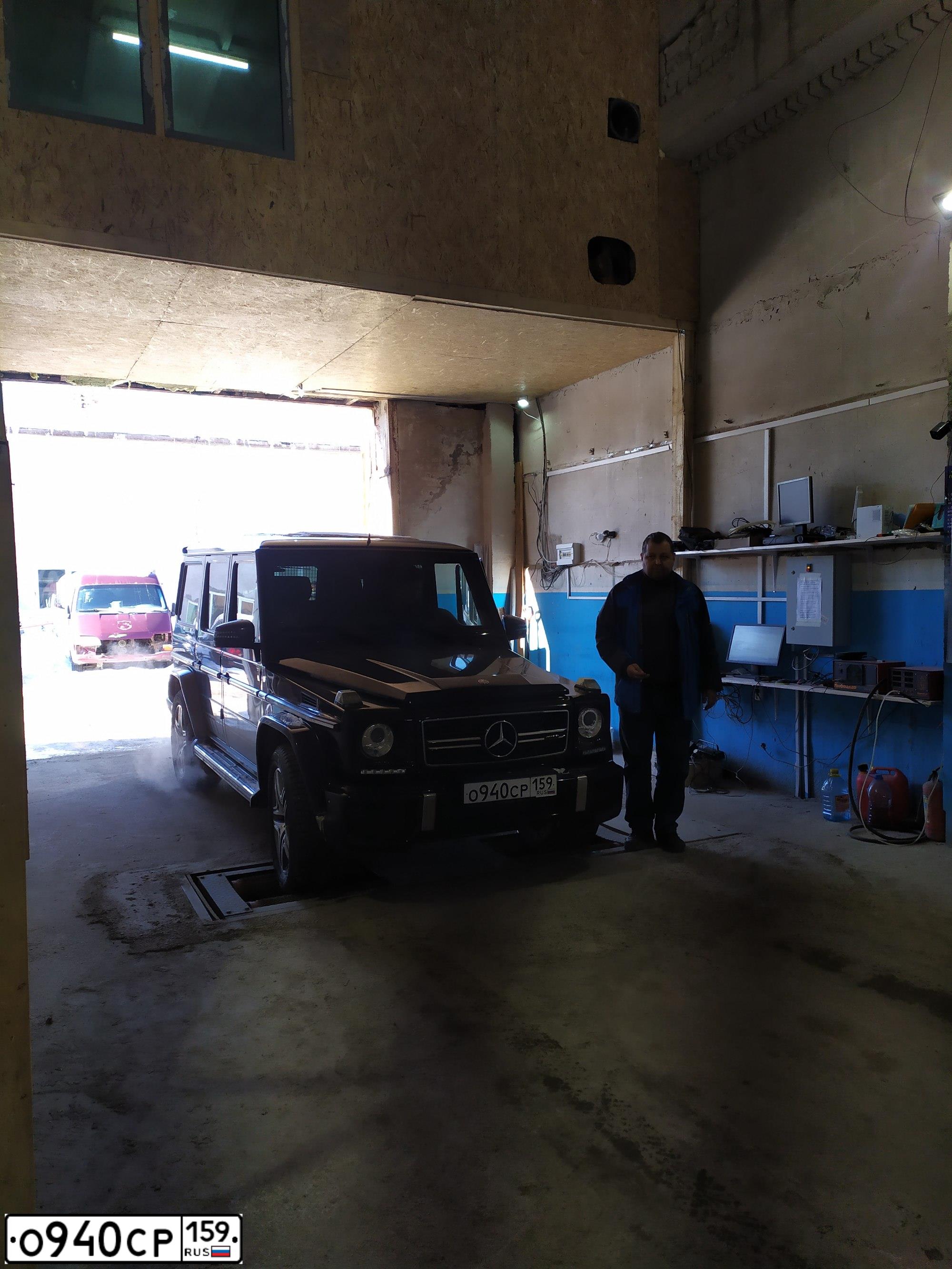 Фото автомобиля MERCEDES G-KLASSE, 2014 — госномер О940СР159. Цвет: ЧЕРНЫЙ