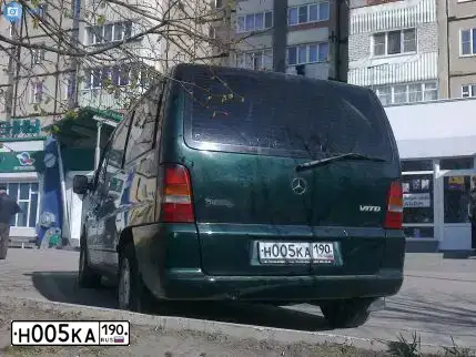 Фото автомобиля ГАЗ 3307, 2000 — госномер Н005КА190. Цвет: СЕРЫЙ