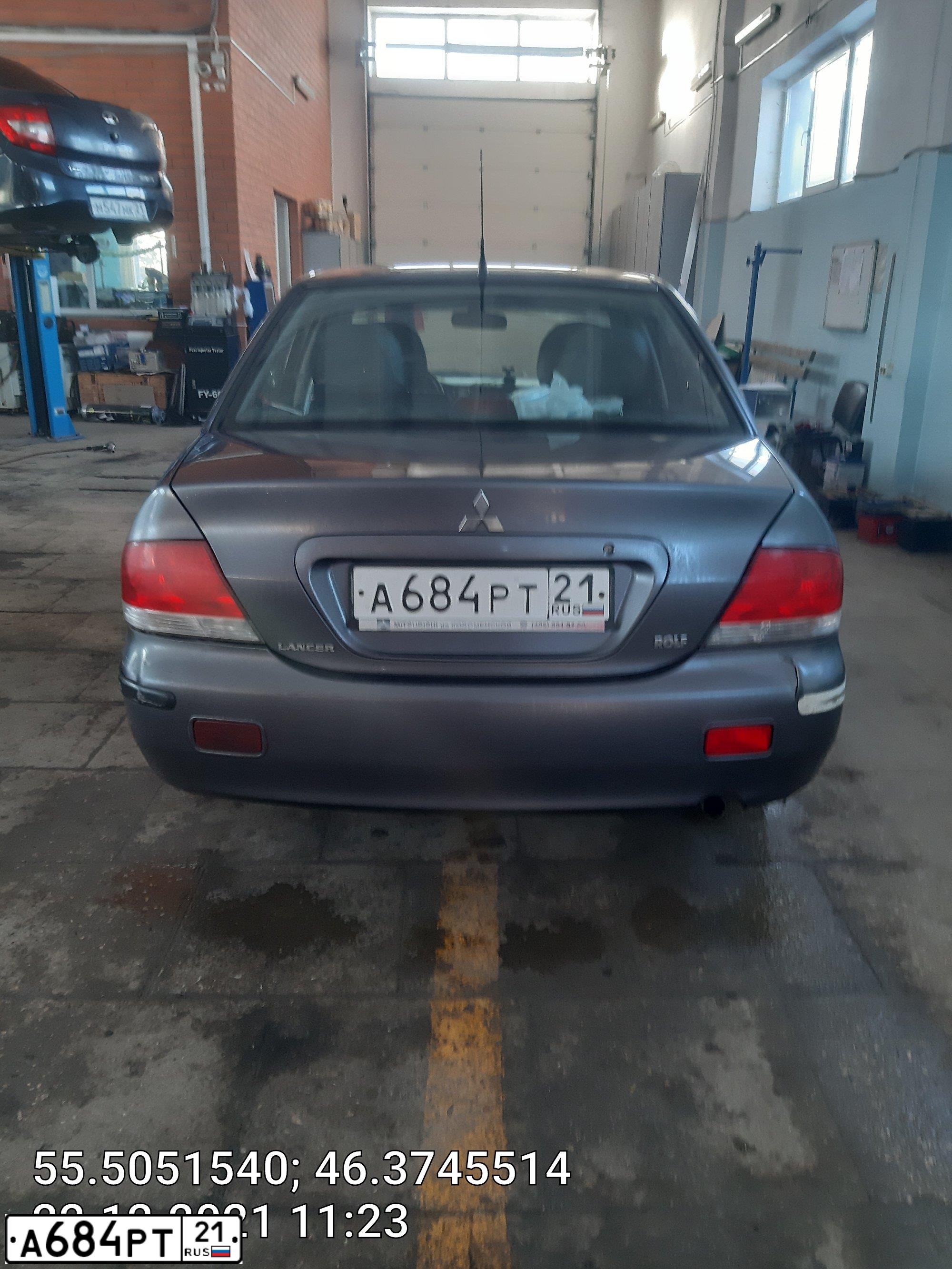 Фото автомобиля MITSUBISHI LANCER, 2006 — госномер А684РТ21. Цвет: СЕРЫЙ