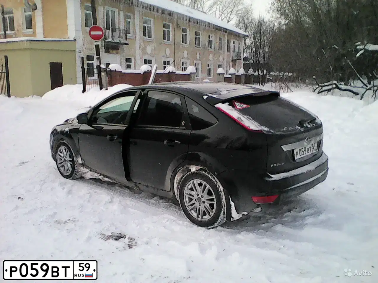 Фото автомобиля VOLKSWAGEN TOUAREG, 2009 — госномер Р059ВТ59. Цвет: ЧЕРНЫЙ