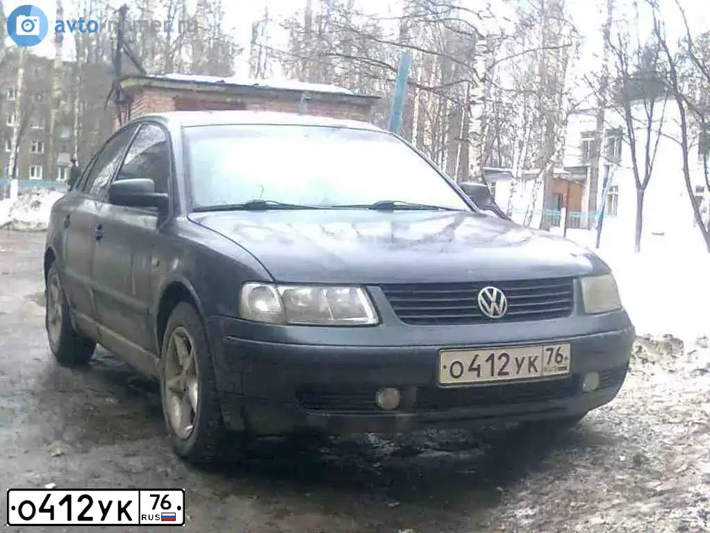 Фото автомобиля VOLKSWAGEN PASSAT, 2000 — госномер О412УК76. Цвет: СЕРО-СИНИЙ