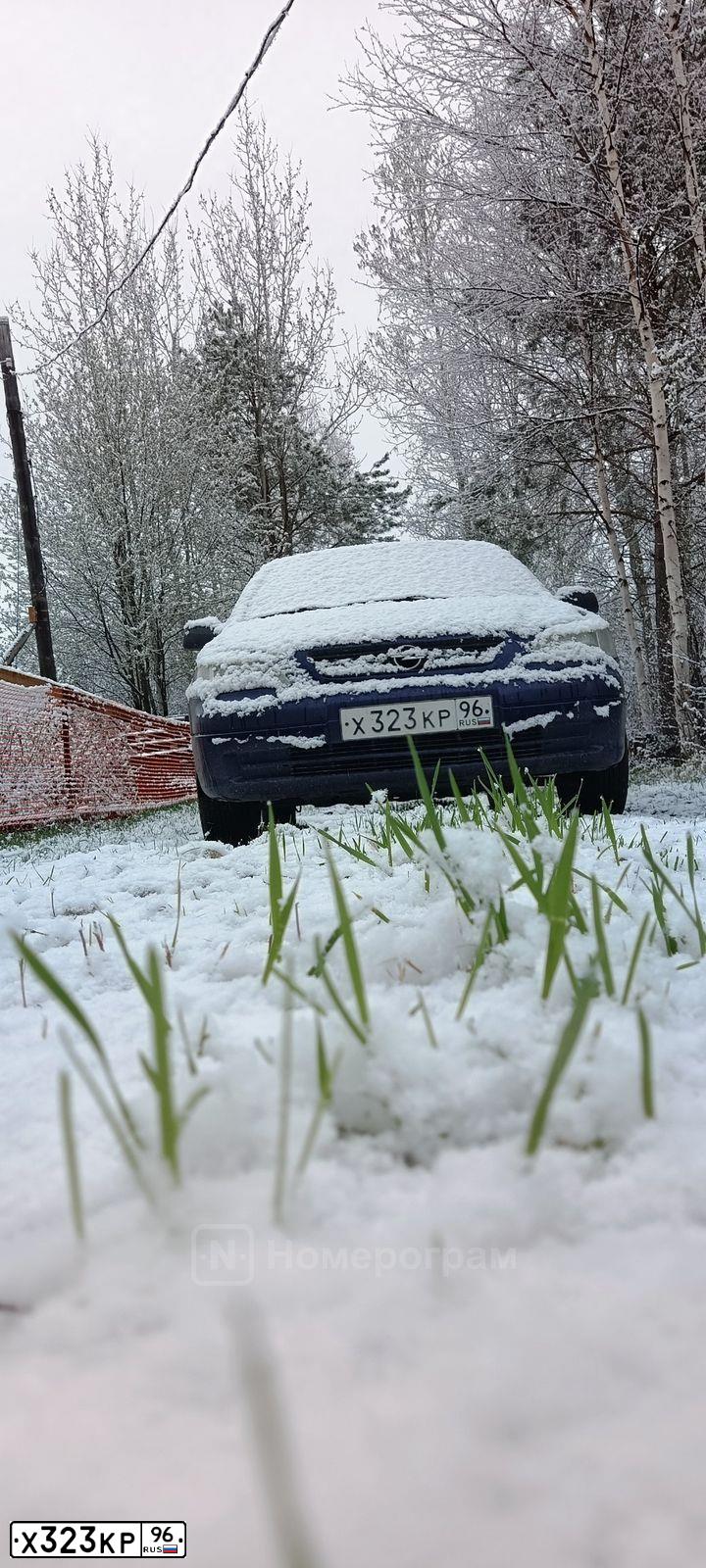 Фото автомобиля OPEL ASTRA, 2000 — госномер Х323КР96. Цвет: синий