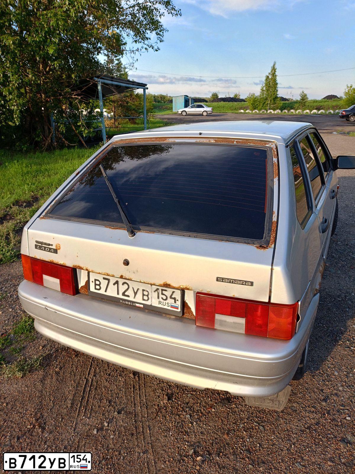 Фото автомобиля LADA 2114, 2013 — госномер В506АО155. Цвет: СВЕТЛО СЕРЕБ МЕТАЛЛ