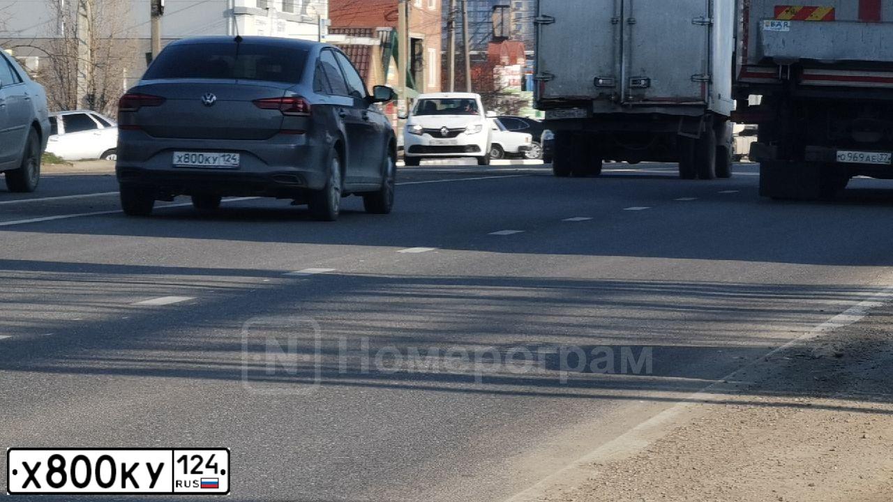 Фото автомобиля LADA 2106, 2004 — госномер Х800КУ124. Цвет: СИНЯЯ БАЛТИКА