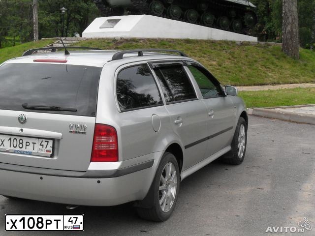 Фото автомобиля SKODA OCTAVIA, 2002 — госномер Х108РТ47. Цвет: СЕРЫЙ