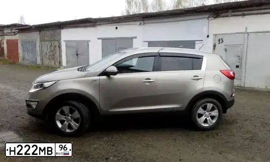 Фото автомобиля NISSAN QASHQAI, 2013 — госномер С102ВР774. Цвет: ФИОЛЕТОВЫЙ