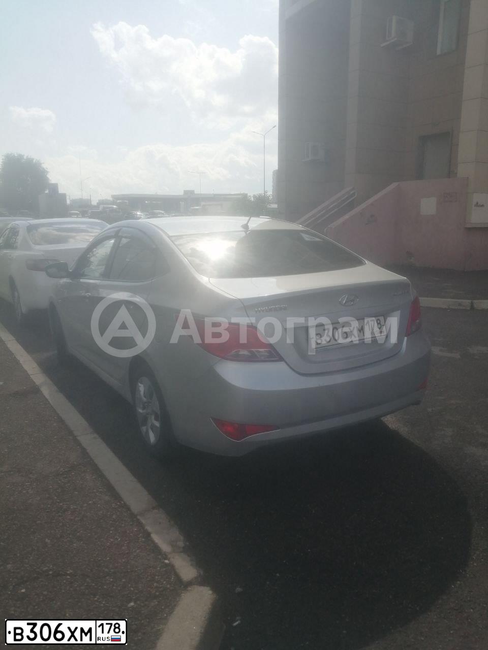 Фото автомобиля HYUNDAI SOLARIS, 2015 — госномер В306ХМ178
