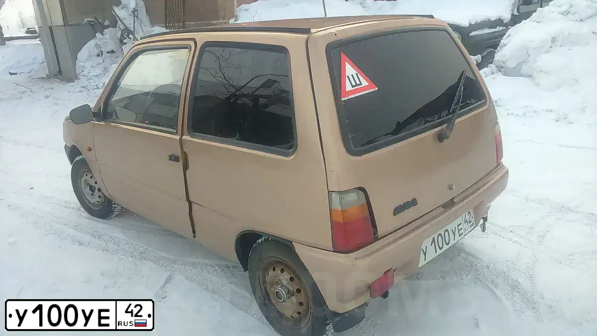 Фото автомобиля SEAZ OKA, 2000 — госномер М452НУ142. Цвет: Золотисто-бежевый