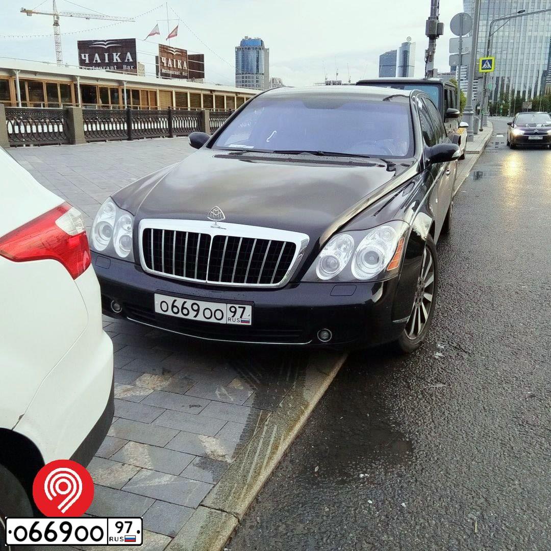 Фото автомобиля MERCEDES VITO, 2006 — госномер О669ОО97. Цвет: ЧЕРНЫЙ