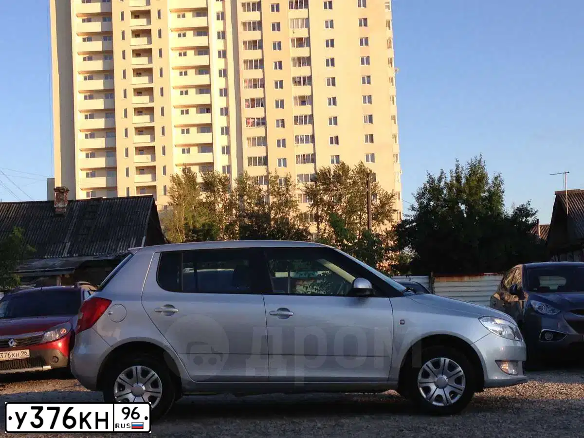 Фото автомобиля KIA CEE'D, 2011 — госномер У376КН96. Цвет: ПЕРЛАМ-СЕРЕБРИСТ.