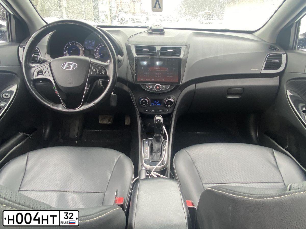 Фото автомобиля HYUNDAI SOLARIS, 2014 — госномер М034ВА67. Цвет: Белый