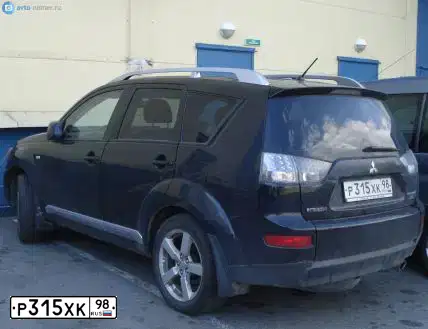 Фото автомобиля MITSUBISHI OUTLANDER, 2008 — госномер М750УС35. Цвет: ЧЕРНЫЙ