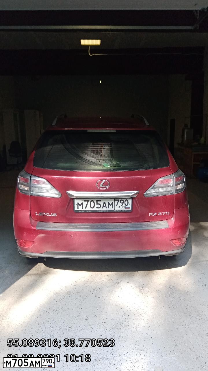 Фото автомобиля LEXUS RX, 2011 — госномер М705АМ790. Цвет: Красный
