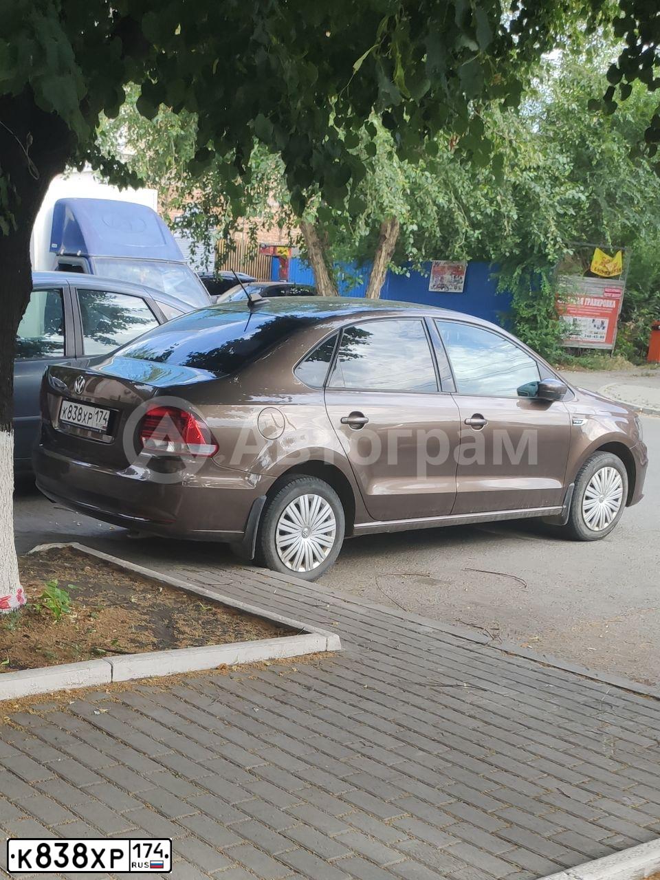 Фото автомобиля VOLKSWAGEN POLO, 2018 — госномер К838ХР174. Цвет: КОРИЧНЕВЫЙ