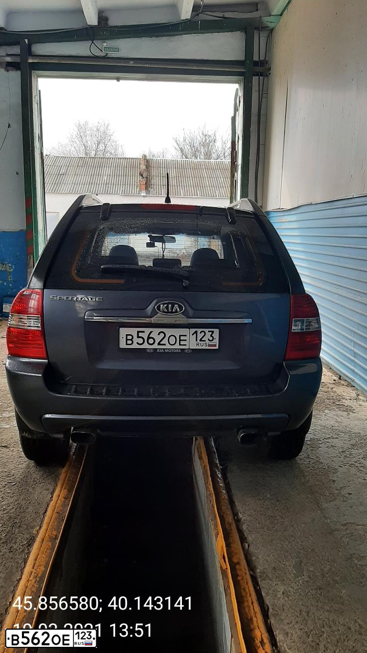 Фото автомобиля KIA SPORTAGE, 2008 — госномер У123УМ93. Цвет: Серый