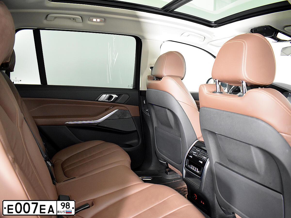Фото автомобиля MERCEDES S-KLASSE, 2001 — госномер Е007ЕА98. Цвет: ЧЕРНЫЙ