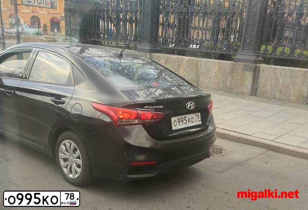 Фото автомобиля LADA LARGUS, 2017 — госномер К672ВС198. Цвет: Белый