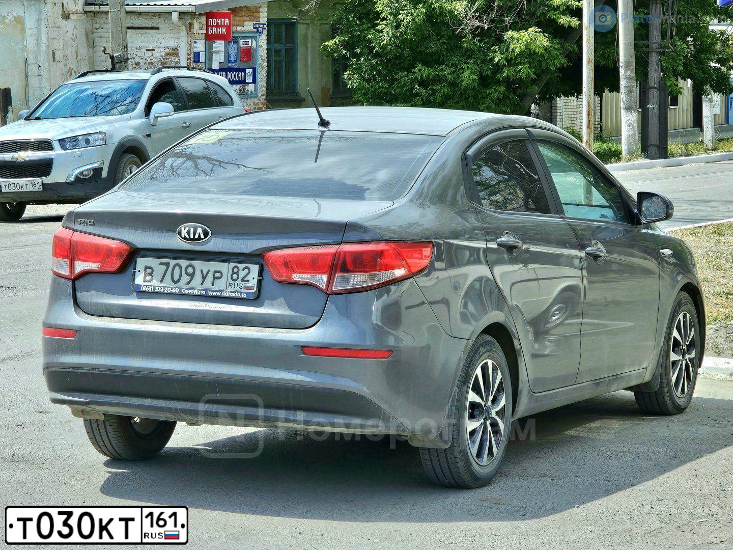 Фото автомобиля LADA 2171 PRIORA, 2010 — госномер Н547СО161. Цвет: СЕРО-СИНЕ-ЗЕЛЕНЫЙ