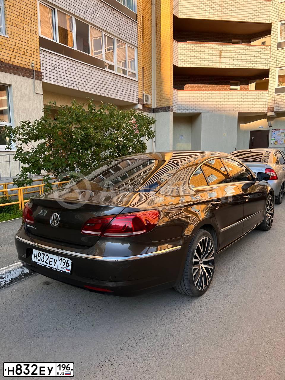 Фото автомобиля VOLKSWAGEN PASSAT CC, 2012 — госномер А736ВТ172
