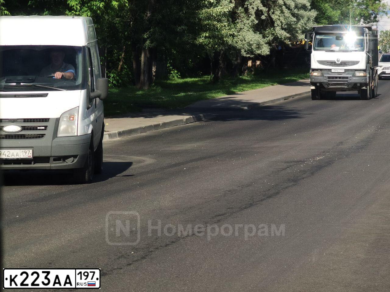 Фото автомобиля PEUGEOT 206, 2009 — госномер Х421ЕМ797. Цвет: Белый