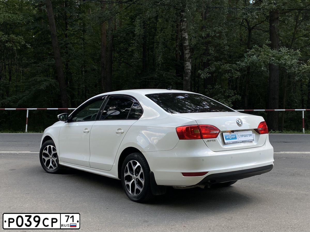 Фото автомобиля VOLKSWAGEN JETTA, 2013 — госномер Е373НМ136
