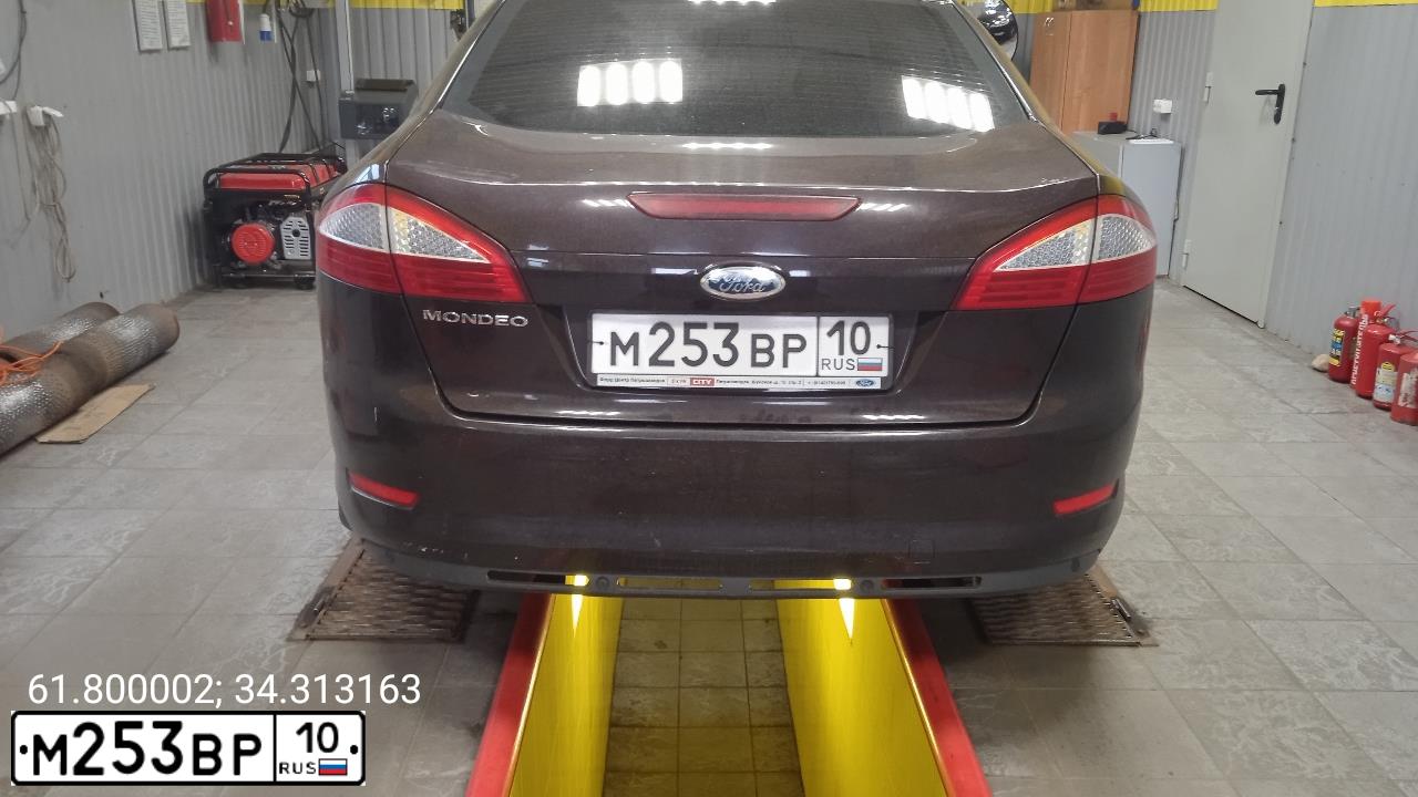 Фото автомобиля FORD MONDEO, 2010 — госномер М253ВР10. Цвет: ФИОЛЕТОВЫЙ