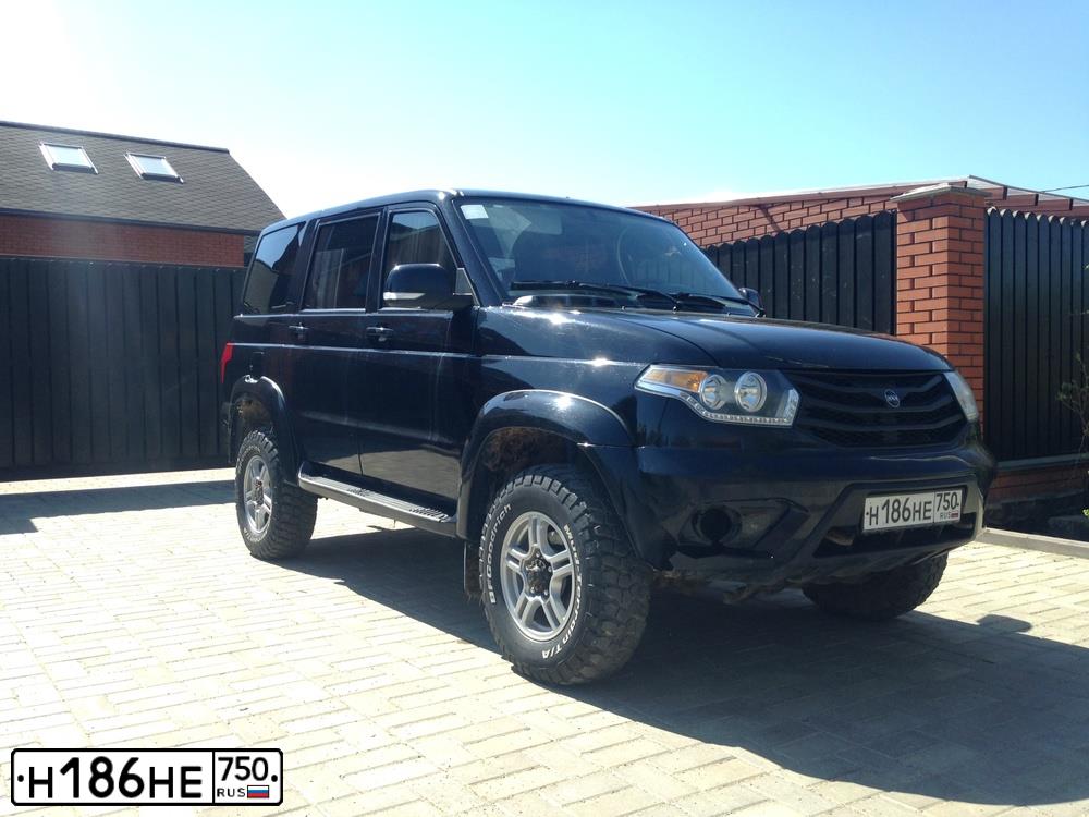 Фото автомобиля UAZ 3163 PATRIOT, 2016 — госномер В564НО799. Цвет: ЧЕРНЫЙ МЕТАЛЛИК