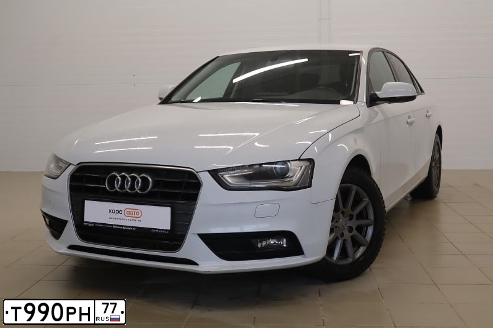 Фото автомобиля AUDI A4, 2012 — госномер Р052АК250. Цвет: Белый