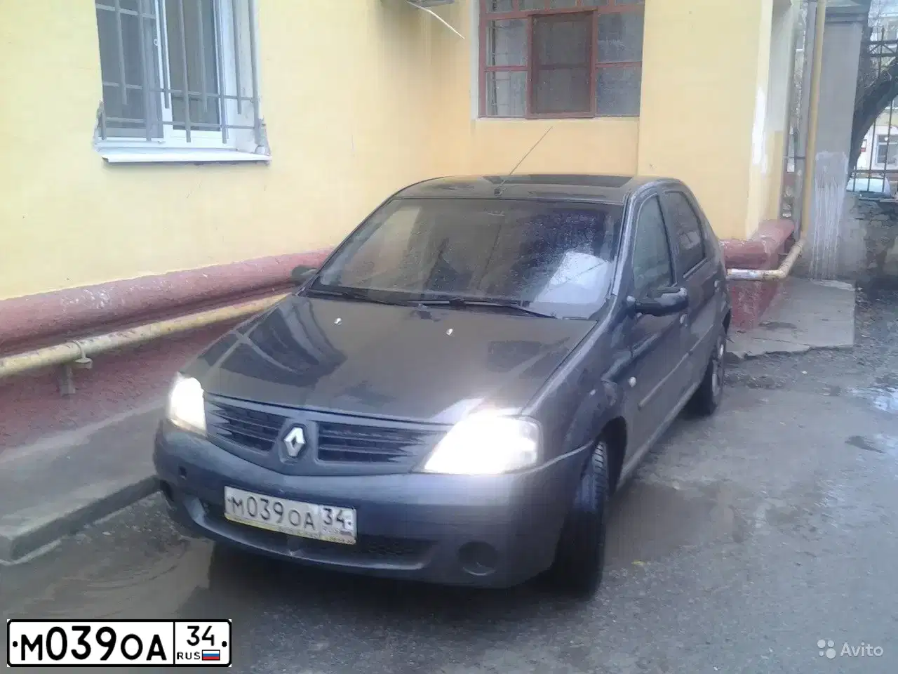 Фото автомобиля LADA 2115 SAMARA, 2004 — госномер М039ОА34. Цвет: СВЕТЛО СЕРЕБРИСТЫЙ МЕТАЛЛ