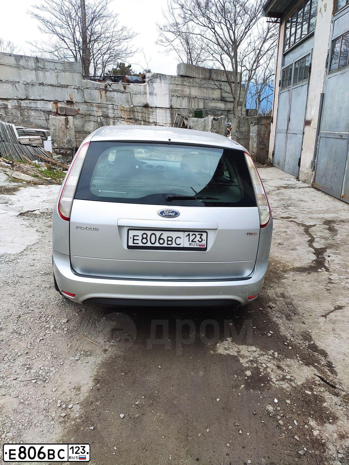 Фото автомобиля FORD FOCUS, 2008 — госномер Н445ВХ82. Цвет: Серебристый