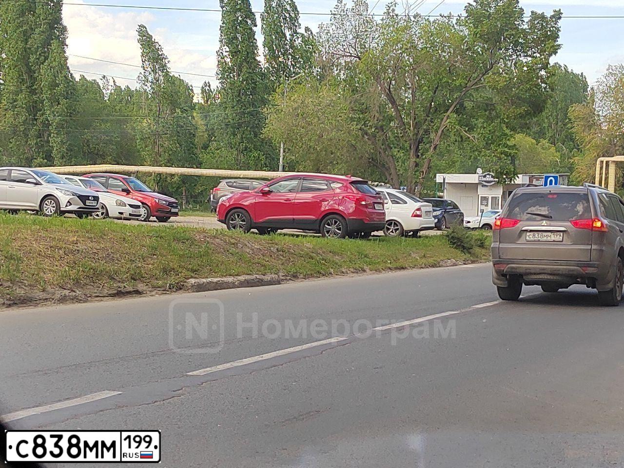 Фото автомобиля MITSUBISHI PAJERO SPORT, 2012 — госномер С838ММ199. Цвет: Коричневый