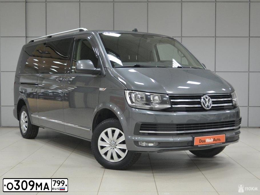 Фото автомобиля VOLKSWAGEN CARAVELLE, 2018 — госномер О309МА799. Цвет: ТЕМНО-СЕРЫЙ